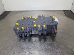 Fuchs MHL320 Rexroth M7-1798-30/6M7-20 Valve