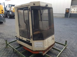 Schaeff SKL832 6336105100 Cabin