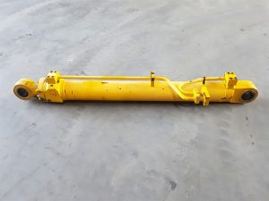 Furukawa W725LS Hengst 282830 11010 Boom cylinder/Hubzylinder/Cilinder