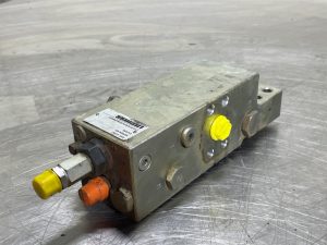 Liebherr LH22M 11082085 Counter balance valve