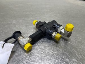 Caterpillar 907M 449-1567 Priority valve/Prioritaetsventil