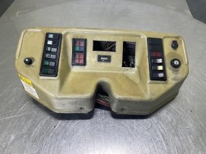 Ahlmann AZ14 Dashboard/Console/Console