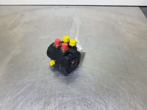 Ahlmann AZ45 Char-Lynn 2631002082 Steering unit/Lenkeinheit