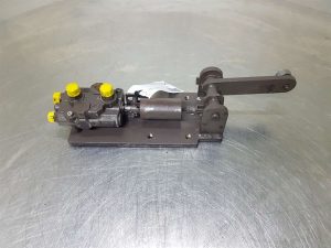 Ahlmann AZ45 Bucher Hydraulics 051012052 Support valve circuit/Swivel valve