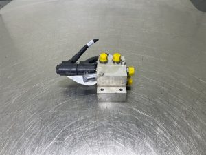 Sennebogen 835E 157402 Valve/Ventile/Ventiel