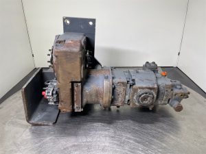 Liebherr A924B-5010430-Transmission with pump