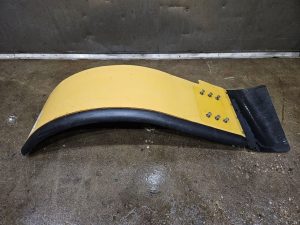 Caterpillar Rear mud guard/Kotfluegel/Spatbord