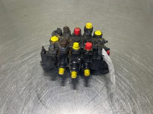 Schaeff SKL834-5520661872-Parker P70CF-03-DE18-122-Valve