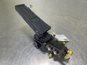 Mecalac 12MTX Ahlmann 5360657 Brake valve/Bremsventile/Remventiel