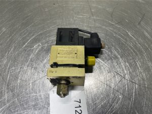 Volvo L30D ZM2814679 Vickers-Valve/Ventile/Ventiel