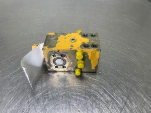 Liebherr A316 7017724 Pipe fraction safety valve