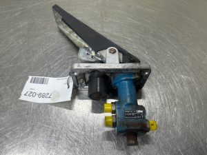 Liebherr A914-5007145-Positioning Swing Brake valve