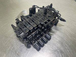 Manitou MT1440/1840 52536573 Valve