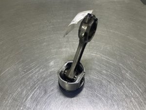 Ahlmann AS900 Cummins B3.3T Piston