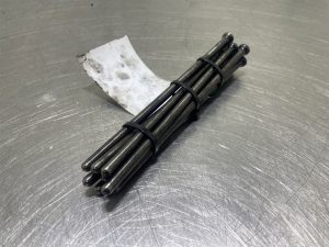 Ahlmann AS900 Cummins B3.3T Push rods/Stößelstange