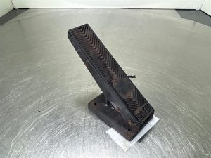 Liebherr L524 11692103 Gas pedal