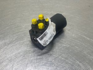 Liebherr LH24M 11342402 Steering unit/Lenkeinheit/Orbitrol