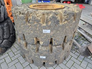 Caterpillar 924G Tong Yong 20.5-25/17.00 Tire/Reifen/Band