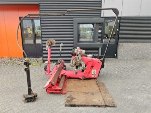 Tongguang T980 - Truck tyre changer/Bandendemonteerapparaat