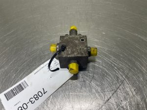 Liebherr A934C 7014100 Control valve/Wegeventil/Ventiel