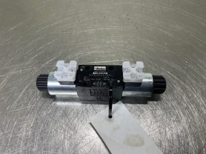 Parker D1VW001CNJW91 NG6 4/3 Valve 12V
