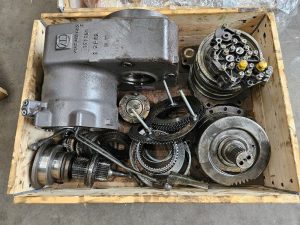 Sennebogen 835E ZF 2HL-270 Transmission/Getriebe/Transmissie