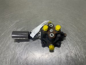 Ahlmann AZ150 Bucher Hydraulics 200061112137 Support Valve Circuit