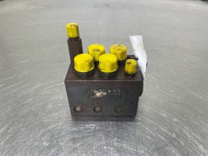 Ahlmann AZ210 Rexroth 7784900114 Valve/Ventile/Ventiel